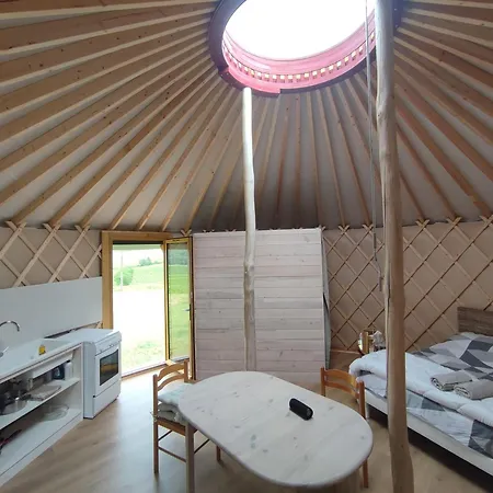 Chaleureuse Yourte A La Campagne Lüks kamp alanı *