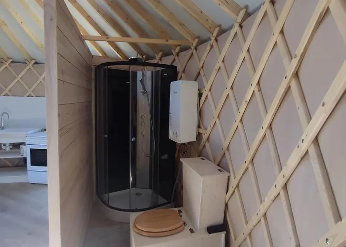 Chaleureuse Yourte A La Campagne Glamping *